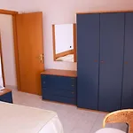 Rivamare 公寓式酒店 4*