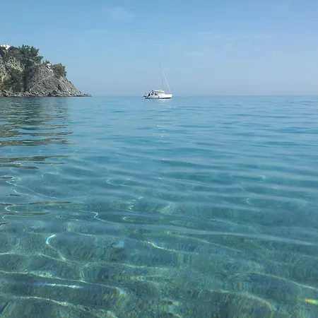 Rivamare Aparthotel 4*